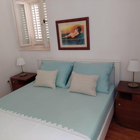 Apartment In Vis Historic Center - Mikula, Ljubica, Toma Экстерьер фото