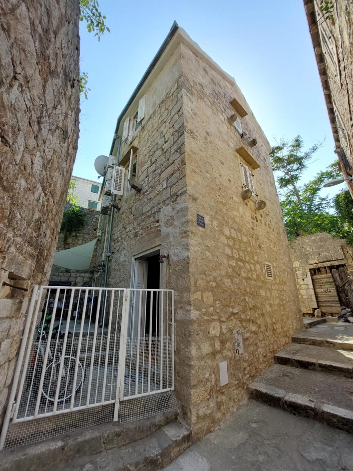 Apartment In Vis Historic Center - Mikula, Ljubica, Toma Экстерьер фото