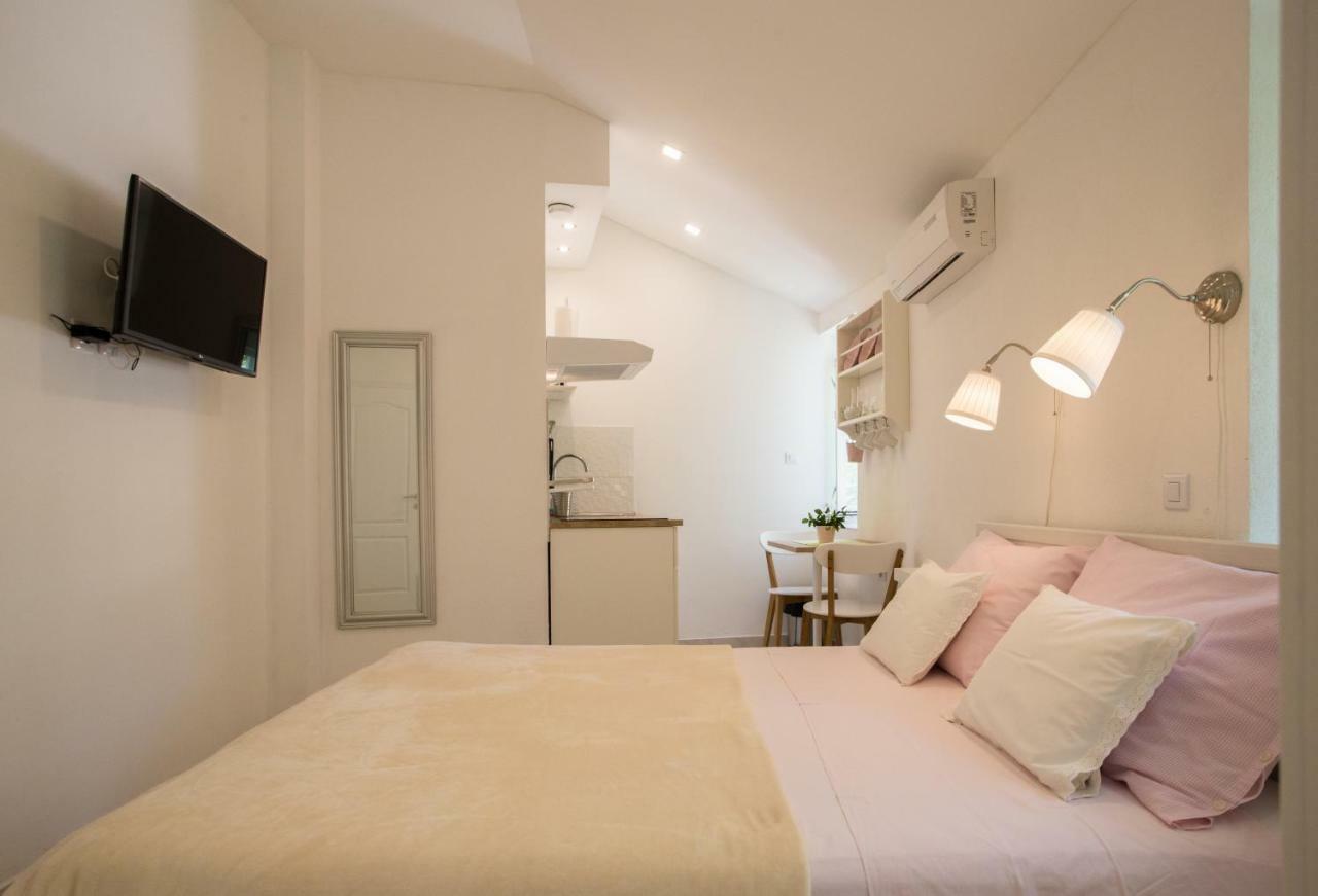 Apartment In Vis Historic Center - Mikula, Ljubica, Toma Экстерьер фото